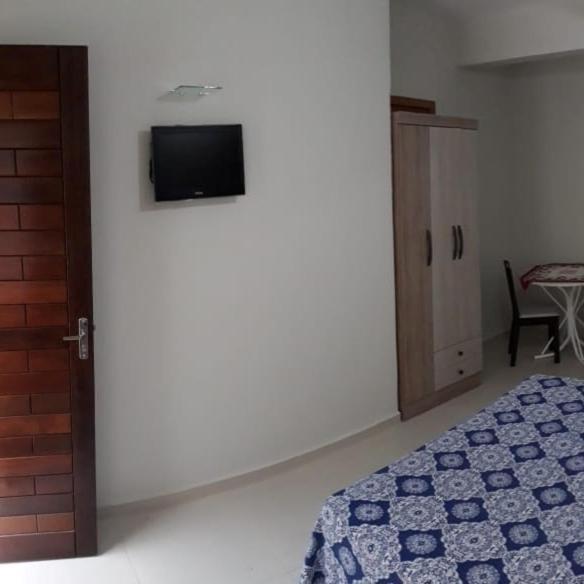 Quarto Completo E Cafe Da Manha Em Bombinhas Bed and Breakfast Buitenkant foto